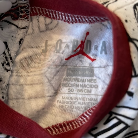 Jordan onesie - Picture 2 of 2